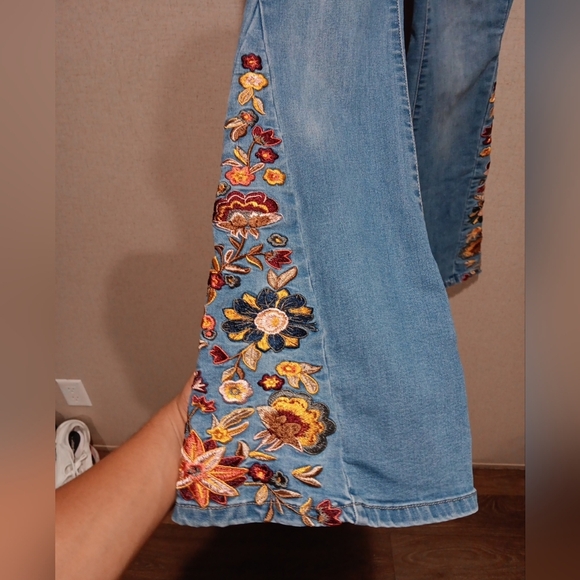 Telepatia Floral Embroidered Denim Flares Widg Leg Size 3/26 - Picture 3 of 5